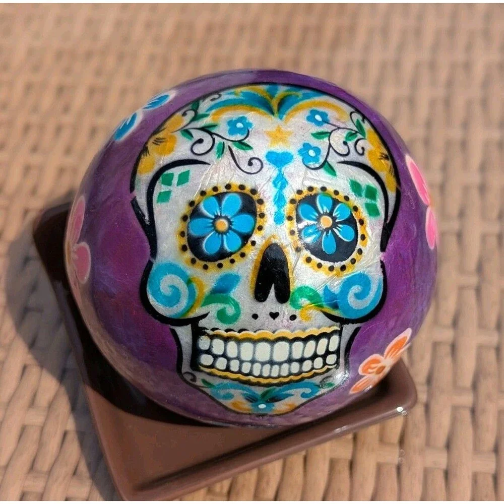 Pier‎ 1 Day of the Dead Sugar Skulls LOT OF 8 Decorative Balls Halloween Skulls